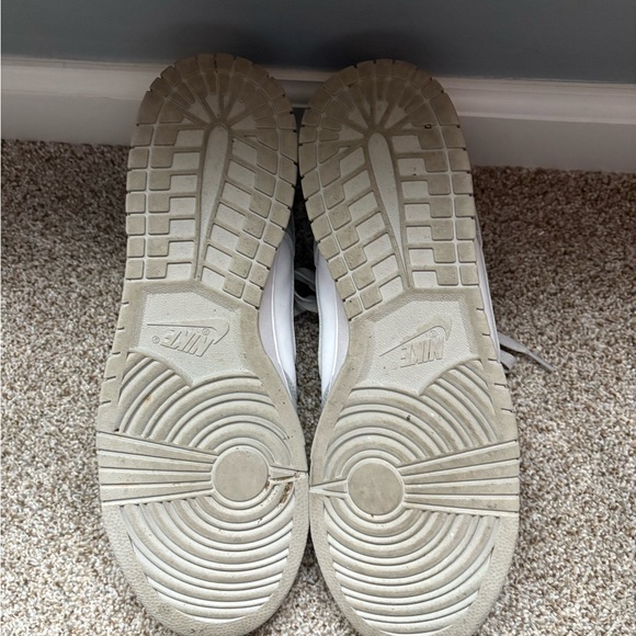 Nike Gray and White Dunks, Men’s 13 - Picture 4 of 4